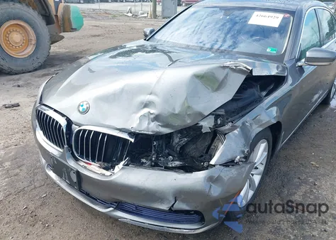 2016 BMW 740I из США, поврежденный, VIN WBA7E2C56GG504523